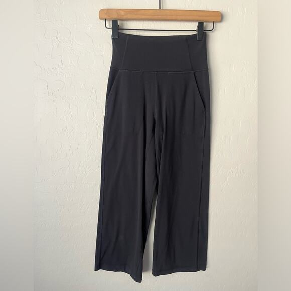 Lululemon Align Super-High-Rise Wide-Leg Crop jogger black 2 - Picture 6 of 9